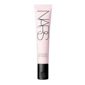 代购：NARS/纳斯 轻轻光泽隔离乳妆前底霜妆前乳 30ml 粉色款spf35（ラディアンスプライマー）