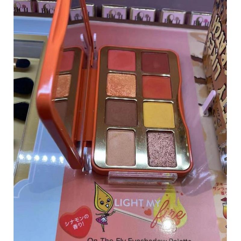 代购：Too Faced LIGHT MY LINE 八色小铁盒眼影盘 小火柴盘