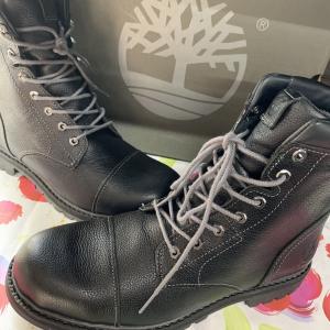 超特价：Timberland添柏岚 防水经典黑色 亚洲M（窄）版男靴28.0cm（展示品，微使用感，介意勿拍）